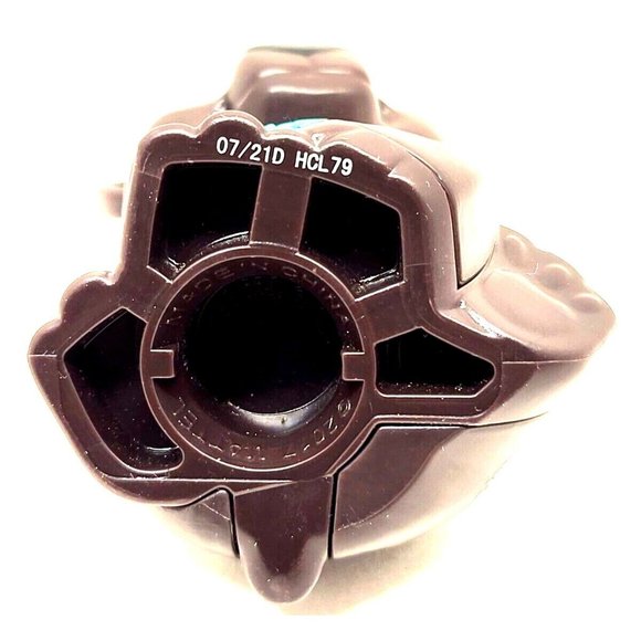 2017 Fisher Price Little People Animal Figure Zoo Brown Bear w/ Fish (Z27C) - Picture 6 of 7